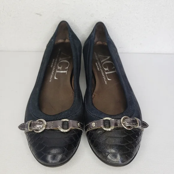 AGL Attilio Giusti Black Leather Snake Print Flats